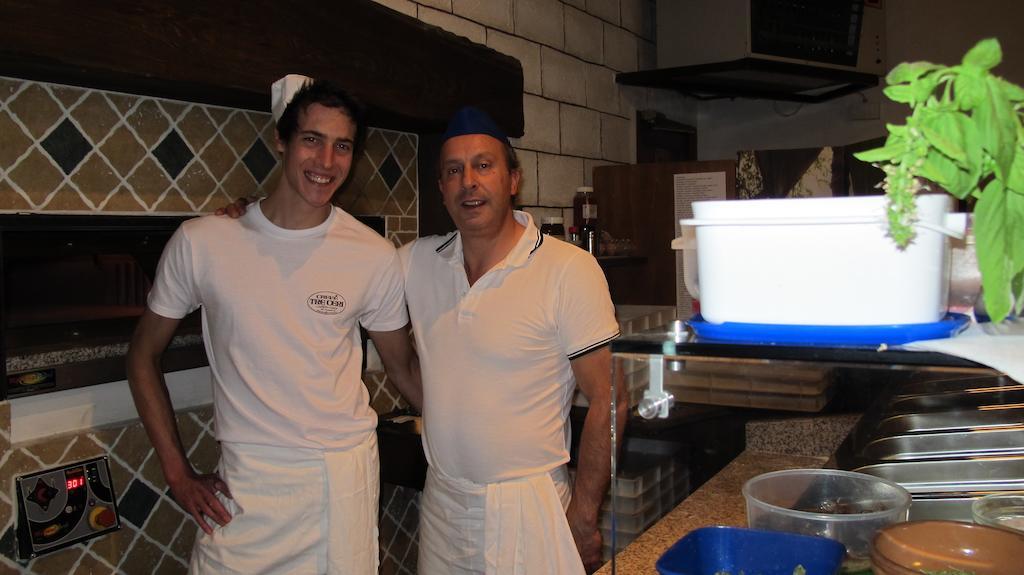 Albergo Ristorante Montecucco Da Tobia Sigillo Eksteriør bilde