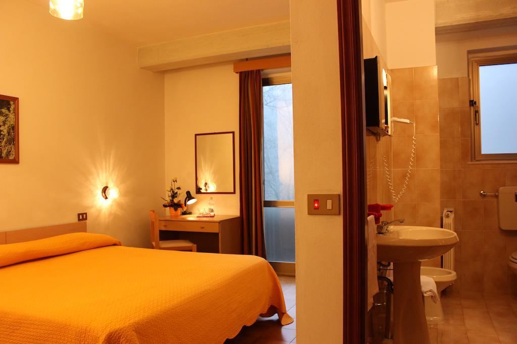 Albergo Ristorante Montecucco Da Tobia Sigillo Rom bilde